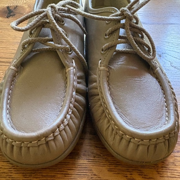 SAS Siesta Lace-up Loafer- size 9 Narrow in Mocha - Picture 7 of 10